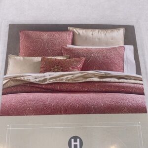 Hotel Collection Classic Regal Paisley EURO SHAM 26” X 26 “